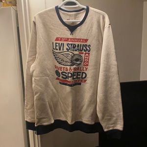 Light weight Levi’s sweatshirt